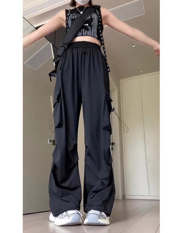 Mustad kombinesoonid naissoost keskkooliõpilastele kevad 2025 uued lühikesed lahedad ninakad laiad kiirelt kuivavad Ameerika spordipüksid