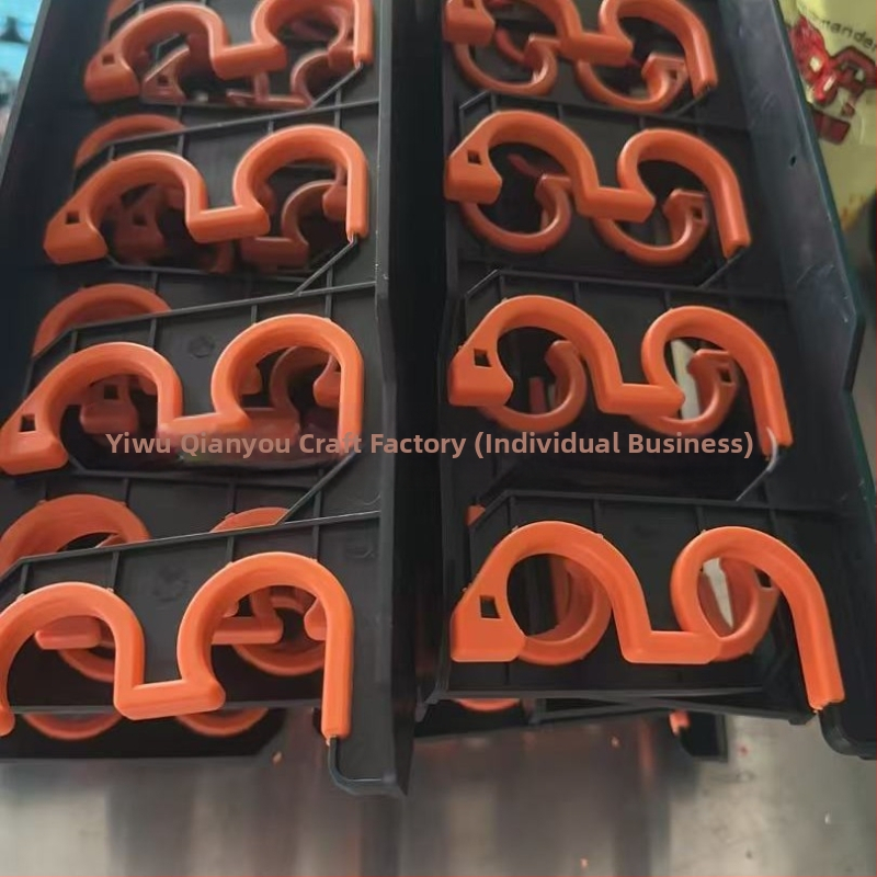 Uus piiriülene õngehoidja garaaži õngehoidjale