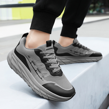 Suvised meeste jooksujalatsid, suure ninaga meeste kingad, laia jalaga spordijalatsid, laia ninaga pluss paksud, kõrge jala tagaosaga, paksud ja laia liistuga võrkjalatsid