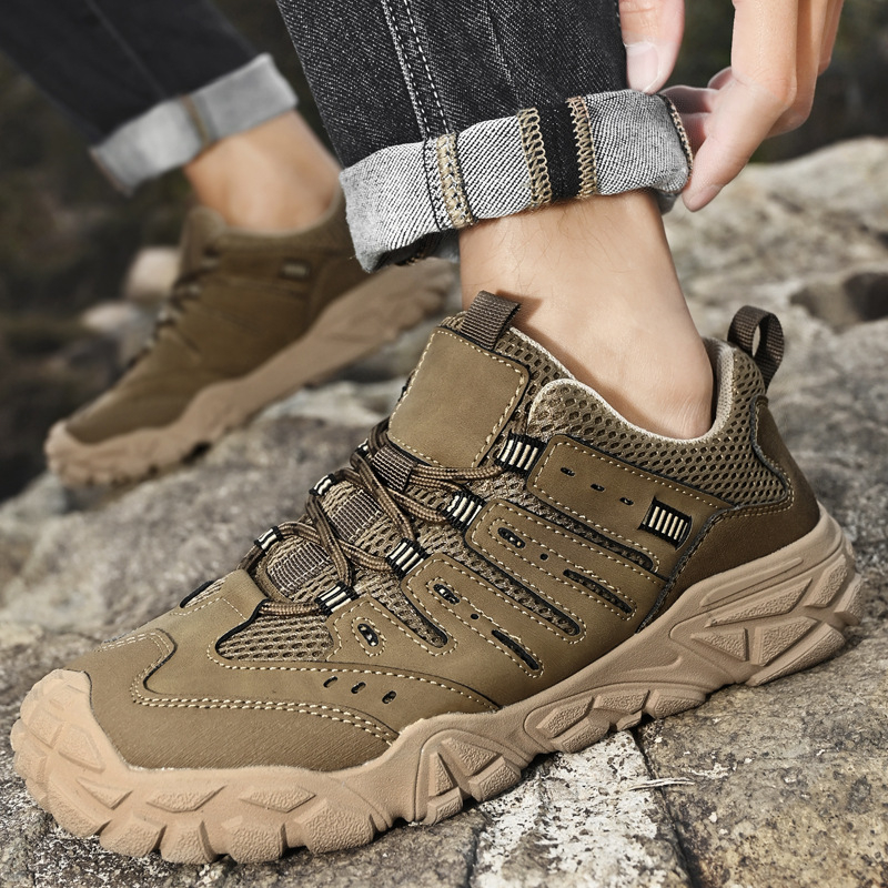 Meeste uued suvised hingavast võrgust rannakingad, libisemiskindlad õuespordijalatsid, jõesuusatamise kingad