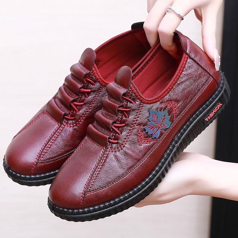 Vanad Pekingi riidest kingad naistele, piiriülesed suured PU pehme tallaga emakingad, 2025. aasta kevad- ja suve uued mugavad vanaemakingad