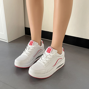 Quanzhou Jinjiang paksu tallaga naiste kingad õhkpadjaga lööke neeldavad kerged naiste kingad nahast pinnaga veekindlad libisemiskindlad kulumiskindlad vabaaja tossud naistele