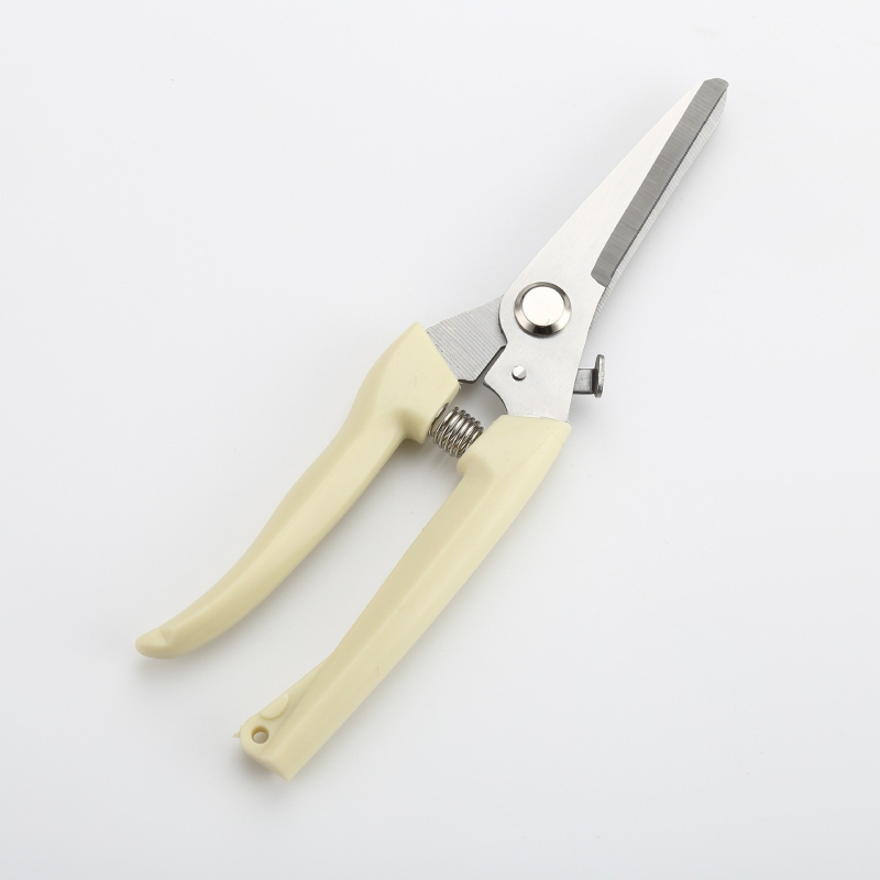 Majapidamislillede puuviljakorjamiskäärid, oksakäärid, viljapuude käärid, pügamis- ja lõikuskäärid, haljastus- ja pookimiskäärid, aianduskäärid