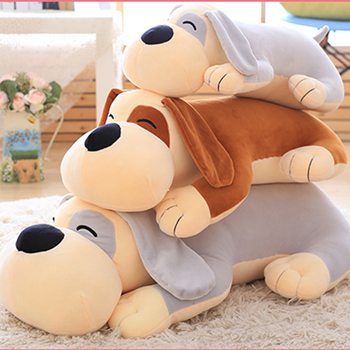 Μεγάλο χαριτωμένο λούτρινο παιχνίδι σκύλου με μαξιλάρι που κοιμάται μαζί σου στο κρεβάτι. Κούκλα Ragdoll εξαιρετικά μαλακή.