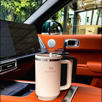 Резервен капак 40 oz (около 1134.0 g) Cream Lid 2.0 Leak-Proof Leak-Proof Cup Lick Cup