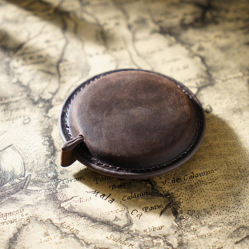 Rankų darbo, tarpvalstybinė „Crazy Horse“ odos mini liniuotė, viršutinio sluoksnio karvės odos traukimo liniuotė, vintažinė, matavimo drabužių traukimo liniuotė, odinė pakabuko juosta