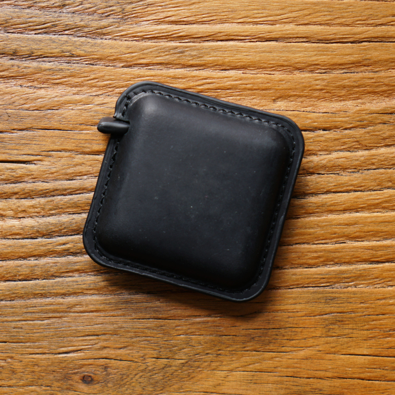 Rankų darbo, tarpvalstybinė „Crazy Horse“ odos mini liniuotė, viršutinio sluoksnio karvės odos traukimo liniuotė, vintažinė, matavimo drabužių traukimo liniuotė, odinė pakabuko juosta