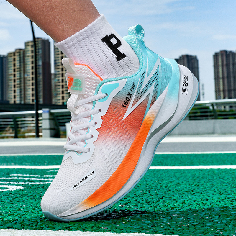 2025. aasta uued suvised hingavad võrgust kingad, mitmekülgsed meeste kingad, libisemiskindlad spordijalatsid, noorte pehme tallaga ülikerged jooksujalatsid