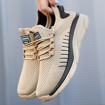 Vīriešu apavi ar starpvalstu dropshipping piegādi. Vasaras jauni, moderni apavi. Vīriešu sporta apavi, elpojoši, mīkstas zoles skriešanas apavi ar sietu un elpojošu audumu. Ikdienas skriešanas apavi.