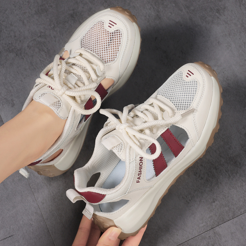 Suvised õõnsad hingavad vabaaja spordijalatsid naistele, kerged, mugavad ja mitmekülgsed trendikad jalatsid naistele, suured õues jooksmiseks mõeldud jalatsid