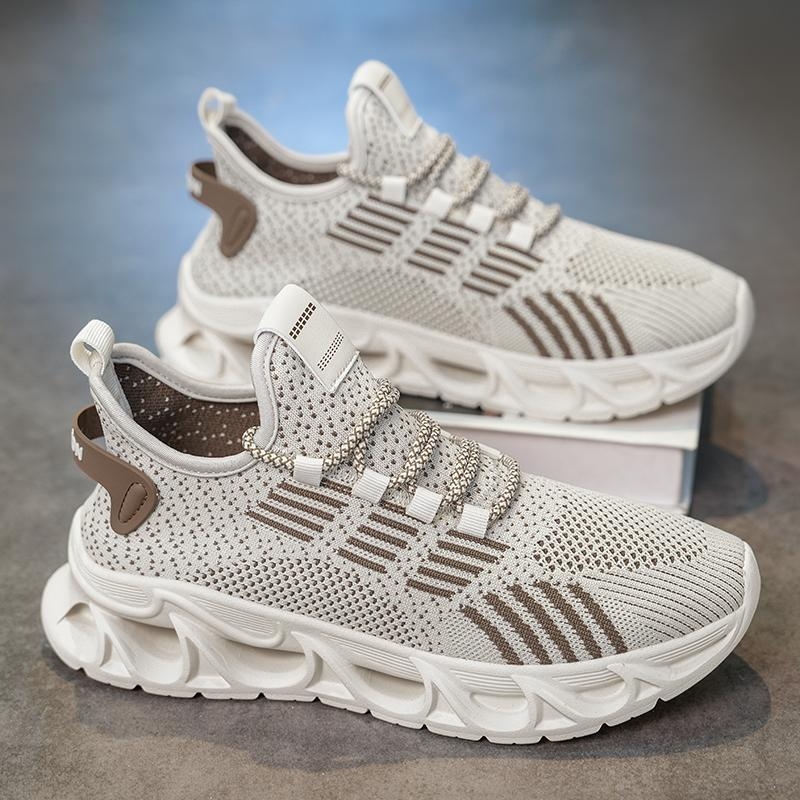 Piiriülesed suured meeste kingad 2025. aasta suvised uued sportlikud hingavad võrgust vabaajajalatsid meeste jooksujalatsite hulgimüük