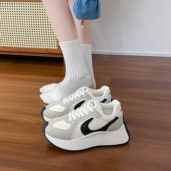 Bn001-22024 Φθινοπωρινά Γυναικεία Αθλητικά Παπούτσια με Χοντρές Σόλες και Βελούδινη Επένδυση, Casual Patchwork Παπούτσια για Φοιτητές, Αύξησης Ύψους και Αδυνατίσματος