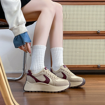 Bn001-22024 Φθινοπωρινά Γυναικεία Αθλητικά Παπούτσια με Χοντρές Σόλες και Βελούδινη Επένδυση, Casual Patchwork Παπούτσια για Φοιτητές, Αύξησης Ύψους και Αδυνατίσματος