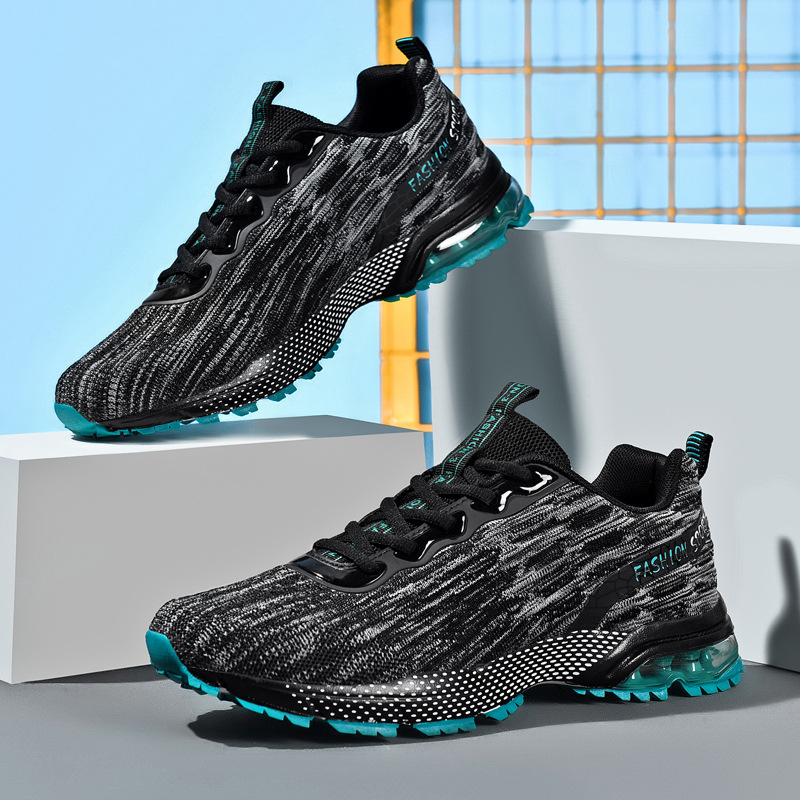 Väliskaubanduse pluss-suuruses meeste kingad kevadeks, uued lendava kootud kalasoomustega vabaaja trendikad õhkpadjaga reisikingad õuespordi jooksujalatsid meestele