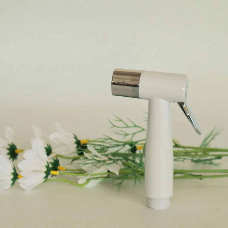 Tarpvalstybinis lauko dušas su vonia, patogus bendrabučio kempingo reikmenys, dušas, įkraunamas dušo komplektas