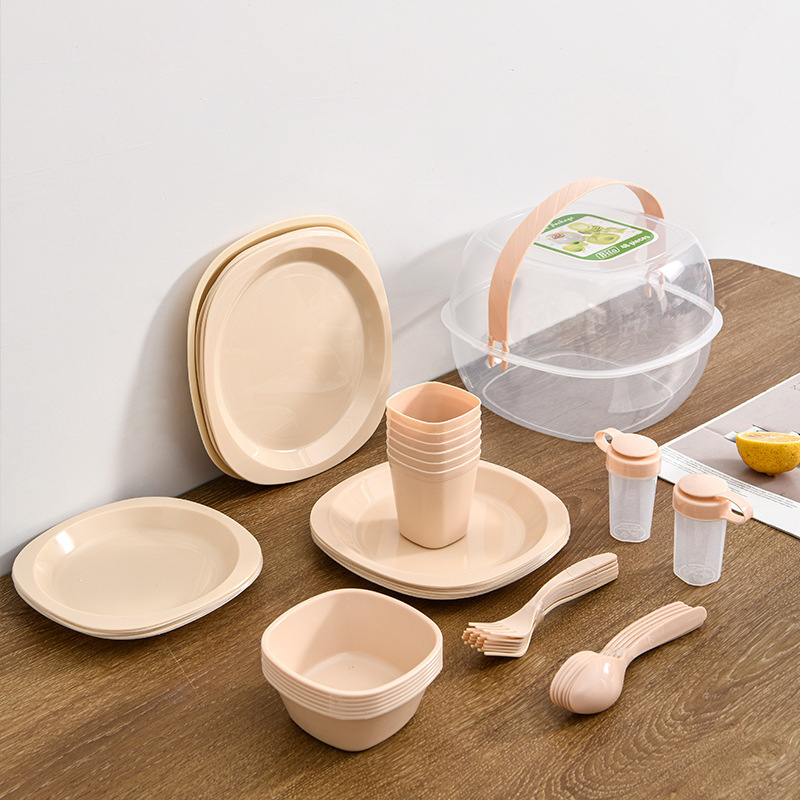 Комплект пластмасови прибори за хранене Amazon от 48 части за къмпинг на открито, специална чанта, чинии, прибори за хранене, вилици, лъжици и прибори за хранене