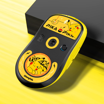 Logitech ir piemērots otrās paaudzes peles rūdīta stikla pēdu plāksterim. Nodilumizturīgs sūdu karaļa pēdu paliktnis, ko var pielāgot ar attēliem.