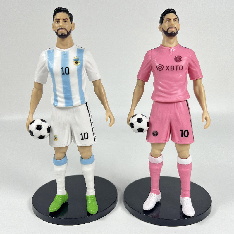 Prekogranični novi proizvodi, figure pravih nogometnih zvijezda, ukrasi za stolne automobile, moderne igračke, rukotvorine i igračke