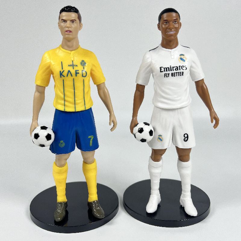 Prekogranični novi proizvodi, figure pravih nogometnih zvijezda, ukrasi za stolne automobile, moderne igračke, rukotvorine i igračke
