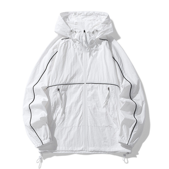 UPF50 päikesekaitsega meeste riided piiriülese väliskaubanduse pakkumiseks suurtele nahariietele suvine veekindel hingav kapuutsiga mantel Tide