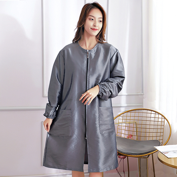 Trumparankoviai kirpėjo darbo drabužiai, plaukų dažymo ir tepimo prijuostė, kirpėjo techniko drabužiai ilgomis rankovėmis su prailgintais kombinezonais.