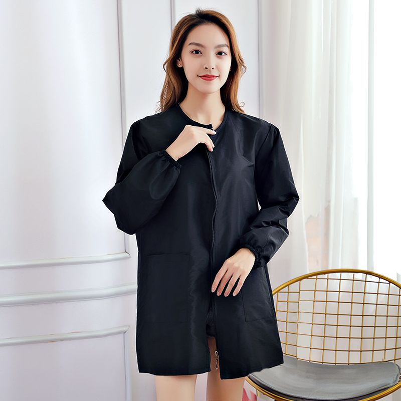 Trumparankoviai kirpėjo darbo drabužiai, plaukų dažymo ir tepimo prijuostė, kirpėjo techniko drabužiai ilgomis rankovėmis su prailgintais kombinezonais.