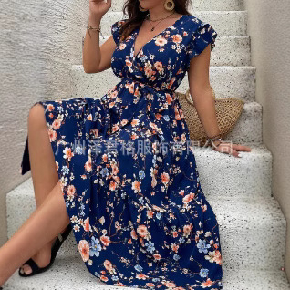 Naiste pluss-suuruses uued 2025. aasta Euroopa ja Ameerika Amazoni piiriülesed suvised uued naiste V-kaelusega trükiga pluusid