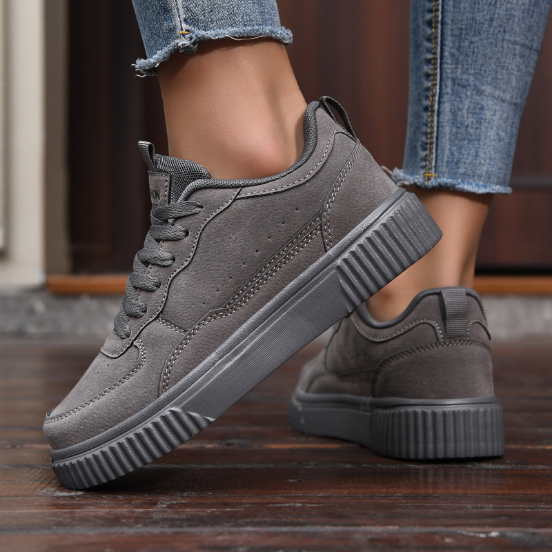 Jauni, pārrobežu stila vīriešu ikdienas, viegli, mīksti, ērti Honkongas stila apavi ar modernu dizainu - korejiešu sporta apavi ar baltiem apaviem