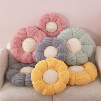 Uued lillelised piiriülesed padjad, kontori-, elutoa-, tooli- ja kontoripadjad, põranda-, tatami- ja aknapadjad, futon-padjad