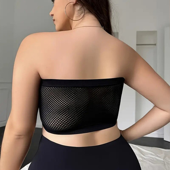 „Amazon“ nepriklausoma svetainė specializuojasi didelių dydžių be petnešėlių, korsetinio stiliaus, susagstomų priekyje užsegimų liemenėlių, be lankelių ir gražaus nugaros dizaino, gamyboje.