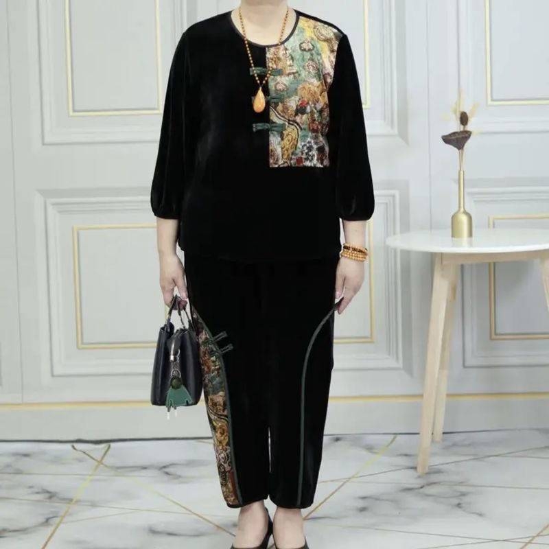 Noore ema kevadmantel keskealistele ja eakatele vabaaja spordiriietus Naiste kevad- ja sügiskostüüm keskealistele naistele lääne stiilis kaheosaline ülikond