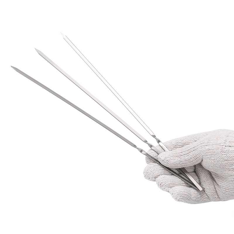 Õues kasutatavad puhtast titaanist grillipulgad, kodugrillivardad, kaasaskantavad telkimisgrilli tööriistad, vardad, niit, lame käepide