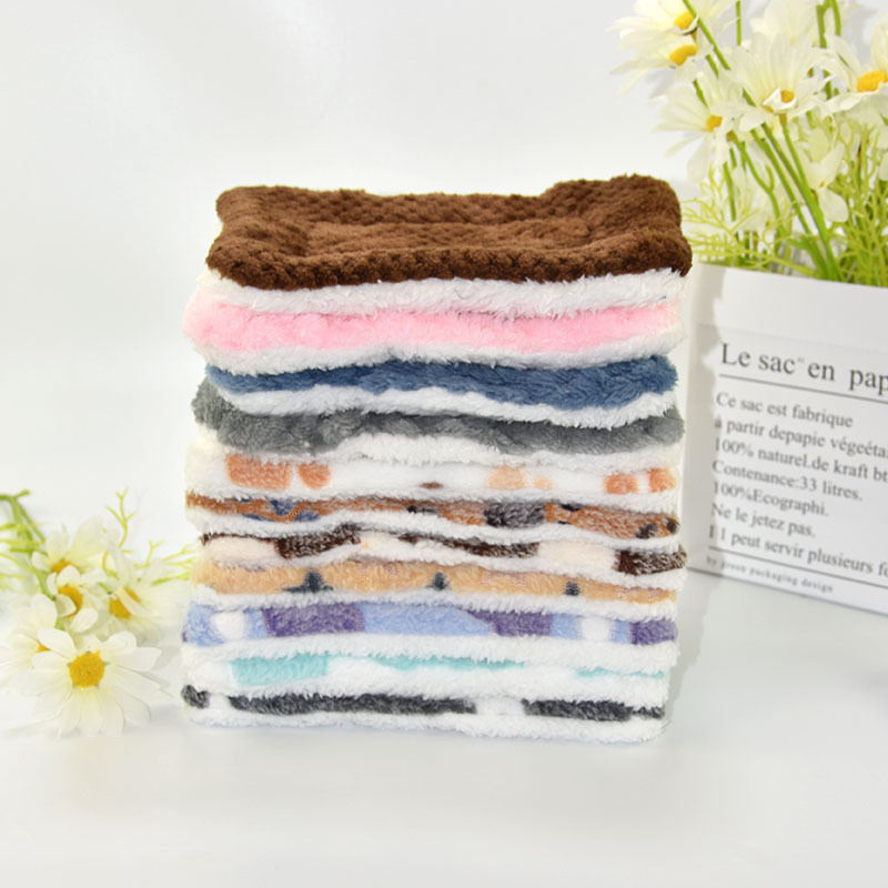 Lemmikloomapadi Lambavillast puuvillapadi Puuvillane pesa Küülikupesa Totoro hamster Hollandi siga Paksendatud soe pesapadi Küüliku puurimatt