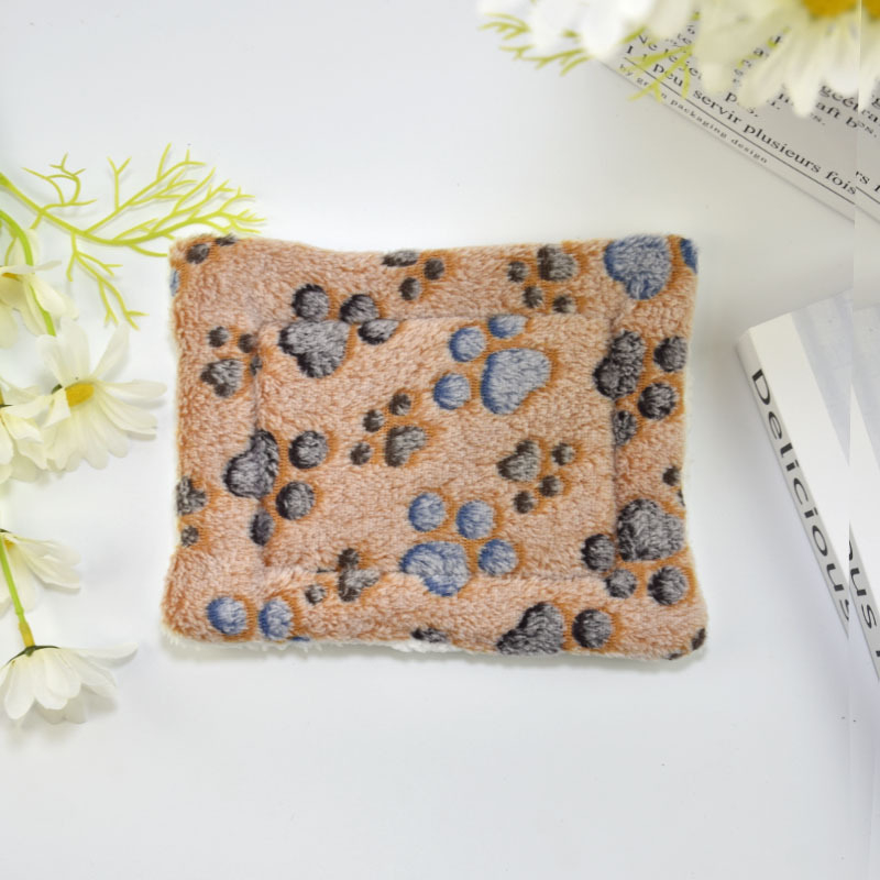 Lemmikloomapadi Lambavillast puuvillapadi Puuvillane pesa Küülikupesa Totoro hamster Hollandi siga Paksendatud soe pesapadi Küüliku puurimatt