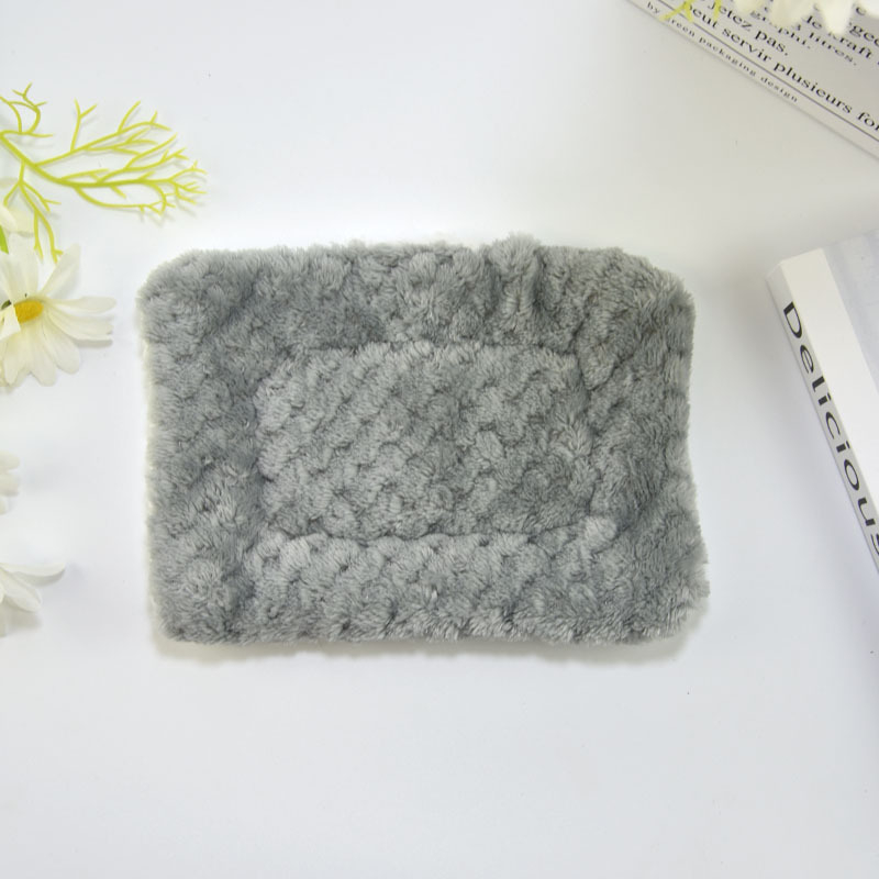 Lemmikloomapadi Lambavillast puuvillapadi Puuvillane pesa Küülikupesa Totoro hamster Hollandi siga Paksendatud soe pesapadi Küüliku puurimatt