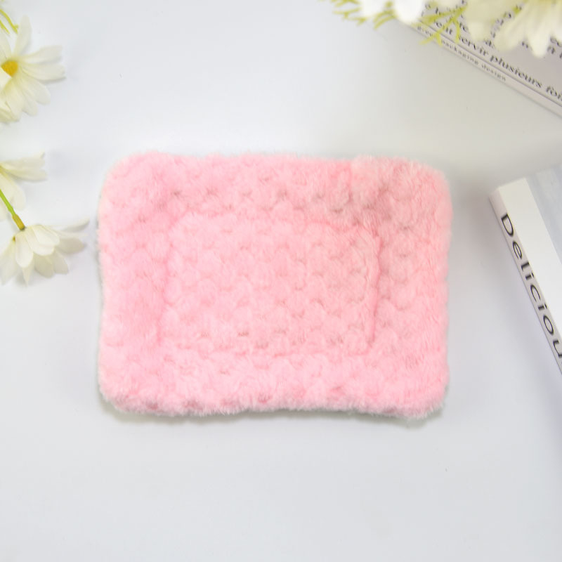 Lemmikloomapadi Lambavillast puuvillapadi Puuvillane pesa Küülikupesa Totoro hamster Hollandi siga Paksendatud soe pesapadi Küüliku puurimatt