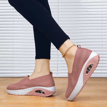 Νέα αναπνεύσιμα γυναικεία παπούτσια με επένδυση, αυξημένη πλατφόρμα, αθλητικά casual παπούτσια, μεγάλα μεγέθη, διασυνοριακά υφαντά παπούτσια με κουνιστή οροφή