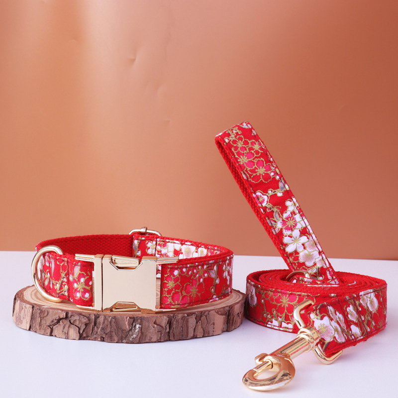 Jaapani stiilis kullatud koerakaelarihm lipsusõlmega, kohandatav graveeritud metallpandlaga lemmikloomaaksessuaar