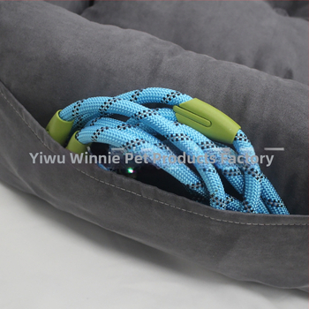 Διασυνοριακό Μαξιλάρι για Κάθισμα Αυτοκινήτου για Κατοικίδια, Φωλιά Συγκυβερνήτη Αυτοκινήτου, Φωλιά/Κλουβί/Μαξιλάρι Εξωτερικού Χώρου για Γάτες και Σκύλους με Υψηλές Πωλήσεις Dropshipping