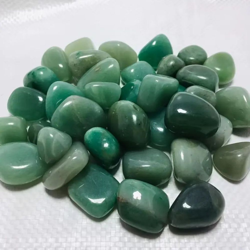 Suureteraline poleeritud kristall, veerev kivi, roheline dongling-ametüst, tiigrisilmakivi, punane ahhaat, kristall, originaalkivi, lõhnav kivi, kaunistus