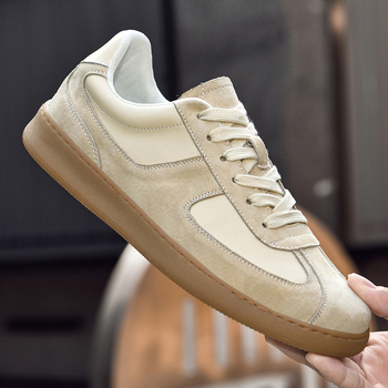 Viršutinio sluoksnio karvės odos treniruočių bateliai vyrams, aukštos kokybės, siūti karvės odos padu, patogūs, kvėpuojantys sportiniai laisvalaikio vyriški riedlenčių bateliai.