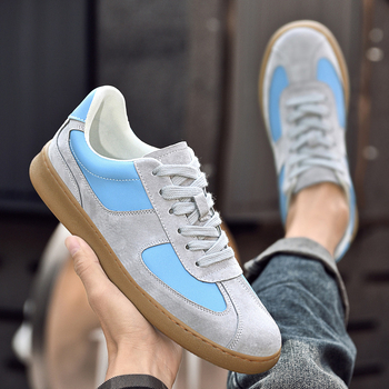 Viršutinio sluoksnio karvės odos treniruočių bateliai vyrams, aukštos kokybės, siūti karvės odos padu, patogūs, kvėpuojantys sportiniai laisvalaikio vyriški riedlenčių bateliai.