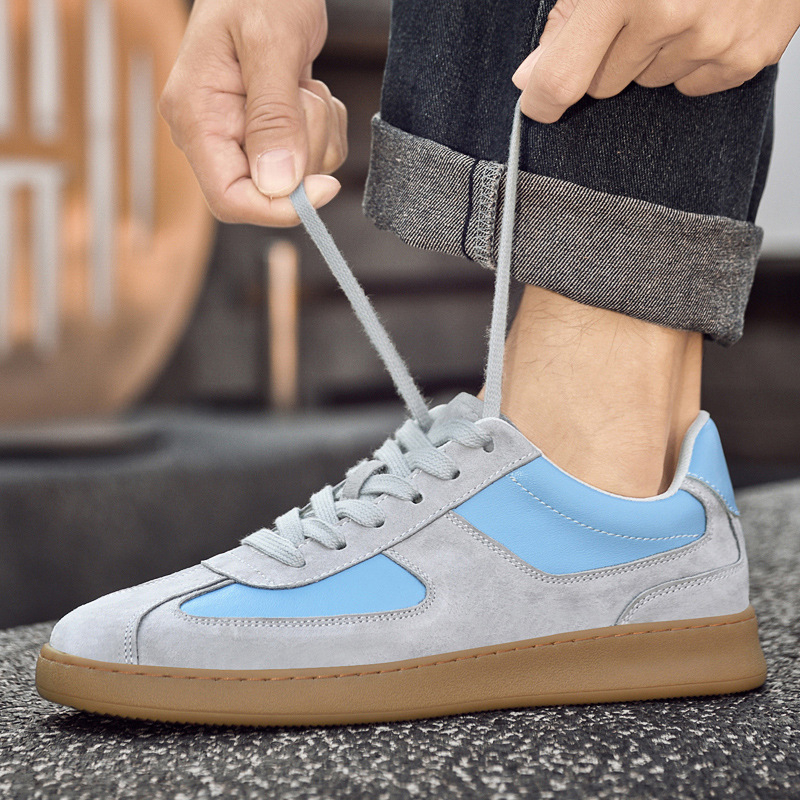 Viršutinio sluoksnio karvės odos treniruočių bateliai vyrams, aukštos kokybės, siūti karvės odos padu, patogūs, kvėpuojantys sportiniai laisvalaikio vyriški riedlenčių bateliai.