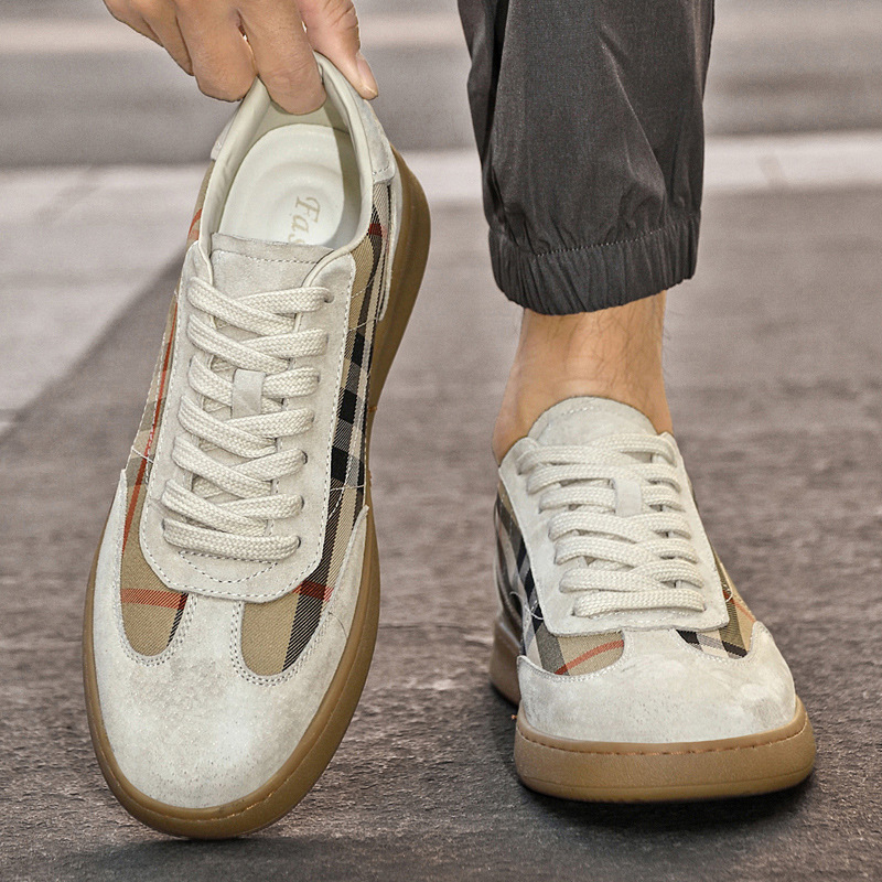 Viršutinio sluoksnio karvės odos treniruočių bateliai vyrams, aukštos kokybės, siūti karvės odos padu, patogūs, kvėpuojantys sportiniai laisvalaikio vyriški riedlenčių bateliai.