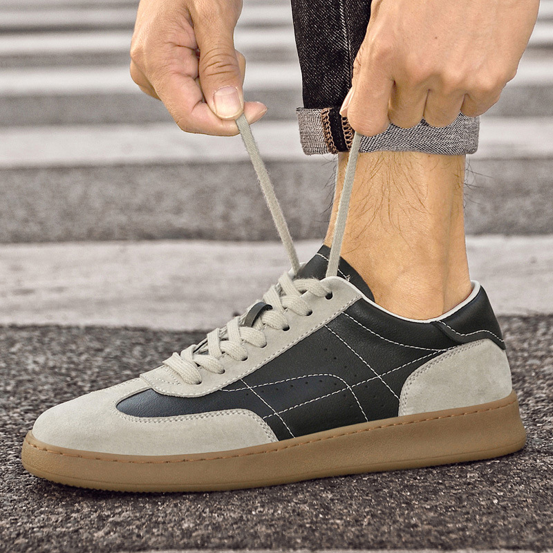 Viršutinio sluoksnio karvės odos treniruočių bateliai vyrams, aukštos kokybės, siūti karvės odos padu, patogūs, kvėpuojantys sportiniai laisvalaikio vyriški riedlenčių bateliai.