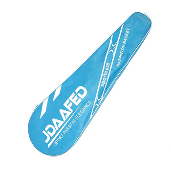 Badmintono raketės kostiumas suteikia tris kamuoliukus jaunimui, šeimos pramogoms, pagrindinėms treniruotėms ir raketės rinkiniui.