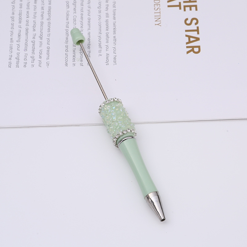 raktáron nagykereskedelmi határokon átnyúló kristály kavics golyóstoll barkácsoláshoz kézzel készített fúró gyöngyös toll regény aranyos műanyag toll