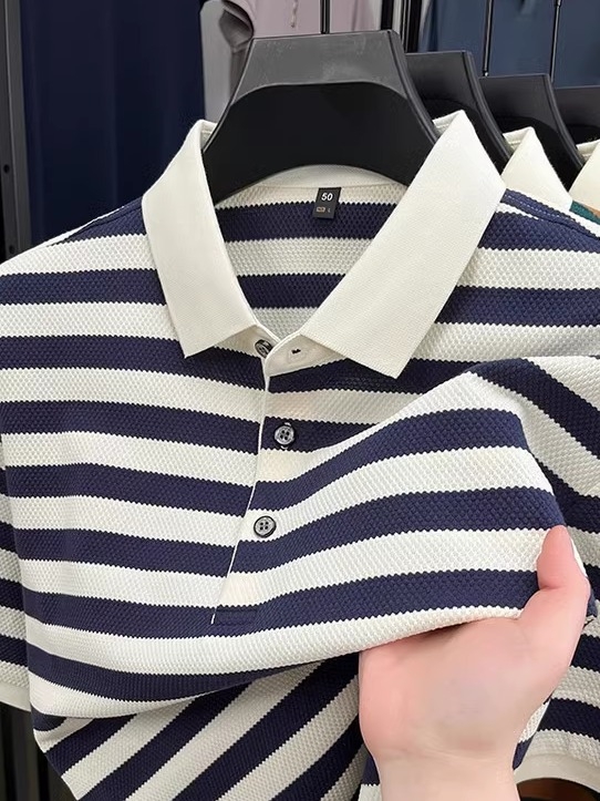 Nyári új csíkos pamut férfi rövid ujjú póló, lezser ananászmintás póló, divatos, laza, lehajtott gallérú férfi ruházat