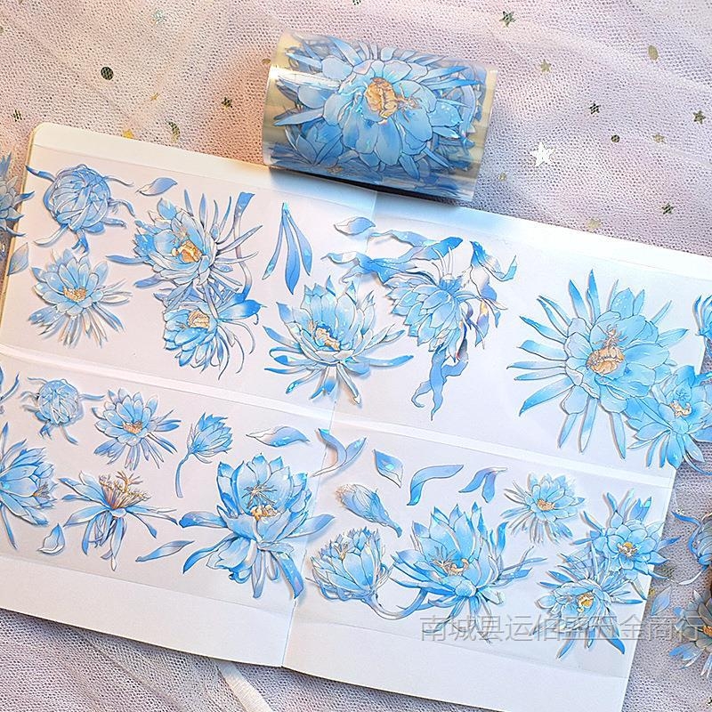 Loputa kanepist kleebislint antiikne lemmikloom ilus sinine lill taim nišš käsi kollaaž kontrastmaterjal käsi konto