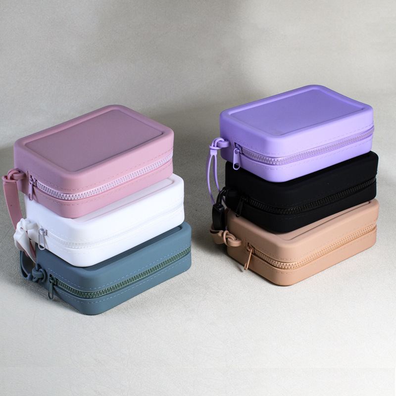 2024. gada silikona uzglabāšanas maza kvadrātveida soma ar lielu ietilpību, pārnēsājama atslēgu uzglabāšanas soma, lūpu krāsa, grims, monētu maciņš, ūdensizturīgs